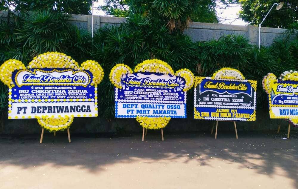Cara Memilih Bunga yang Tepat untuk Ucapan Bahagia dan Duka