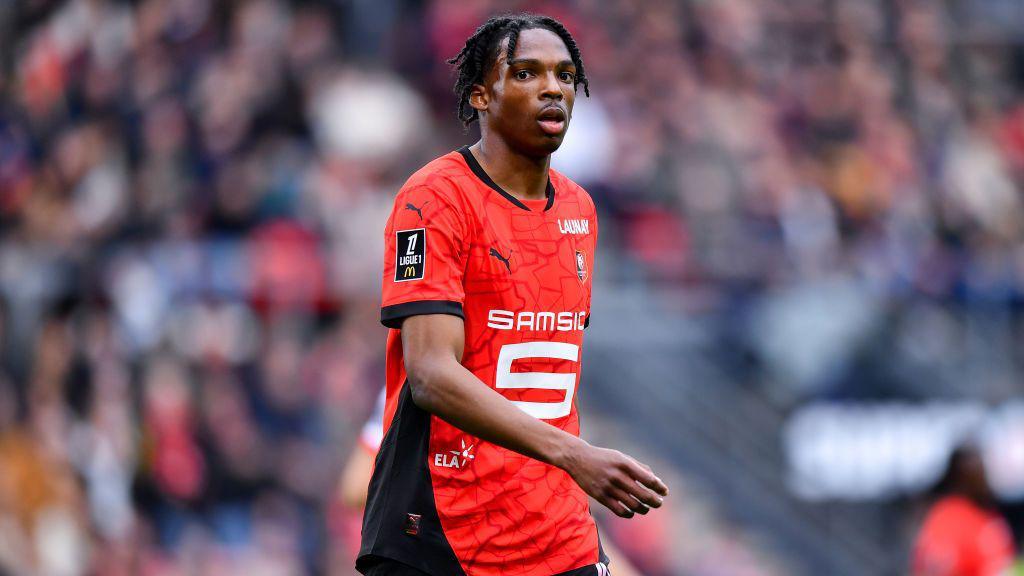 Jeremy Jacquet Antusias Belajar Banyak dari Virgil van Dijk di Liverpool